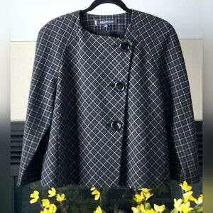 Anne Klein 96% Wool Black white check blouse, 2 pockets top, Women Size 10